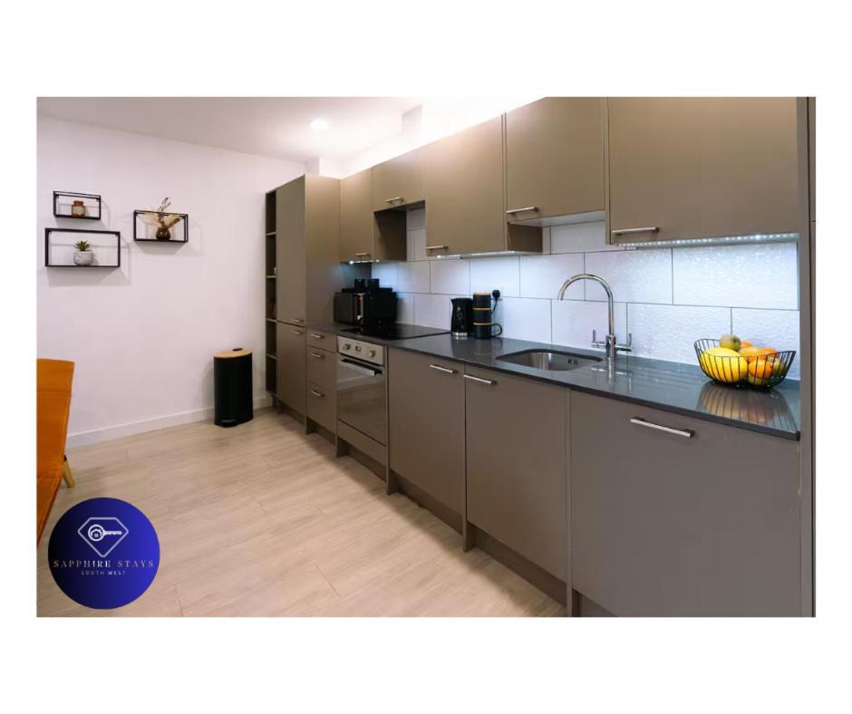 Modern City Centre Apartment Exeter Exterior photo